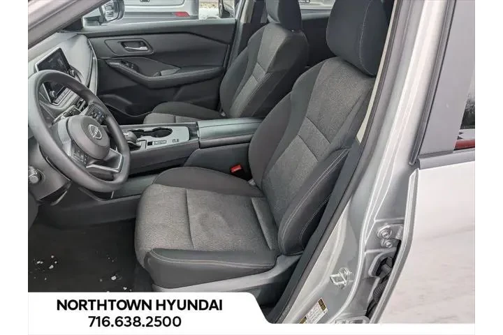 $20735 : Nissan Rogue 2024 SV 4dr Cro image 8