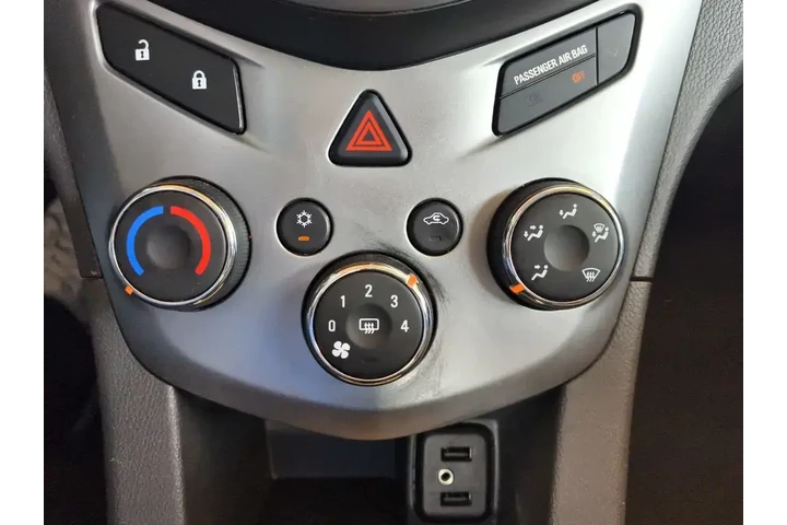 $10000 : Chevrolet Sonic 2017 LT Auto image 7