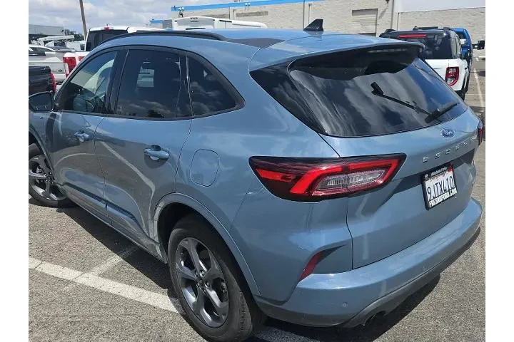 $23500 : Ford Escape Hybrid 2023 AWD image 6