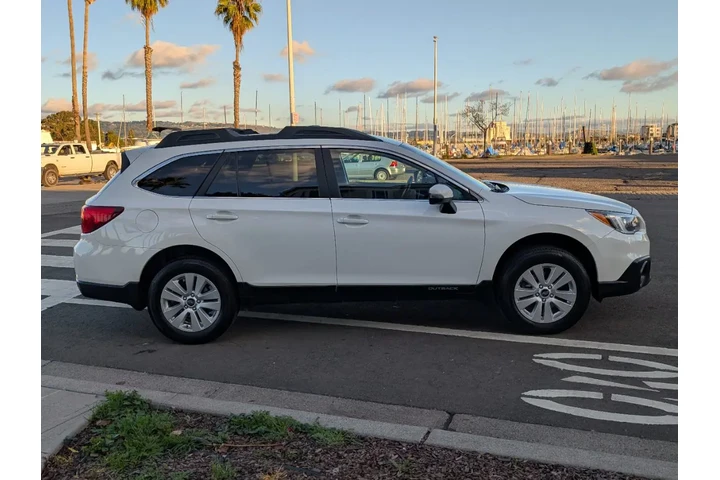 $15988 : 2017 Outback Premium image 5