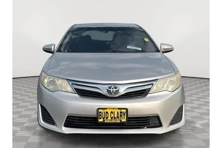 Toyota Camry 2012 L 4dr Seda image 8