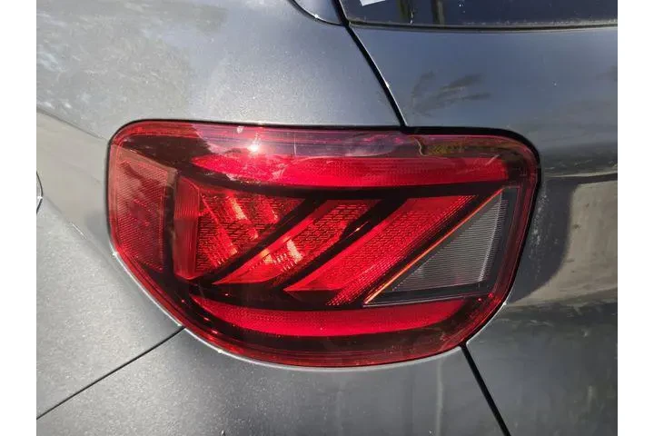 $19356 : Hyundai VENUE 2023 Limited 4 image 8
