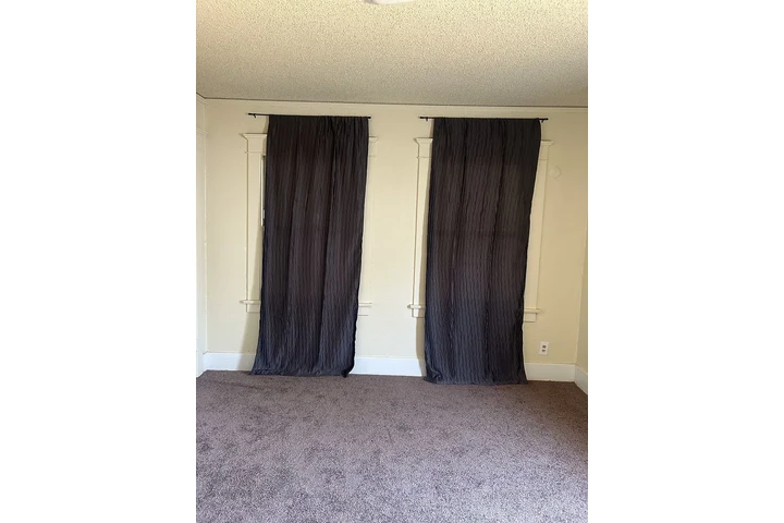 $900 : Welcome to this cozy Downey ! image 4