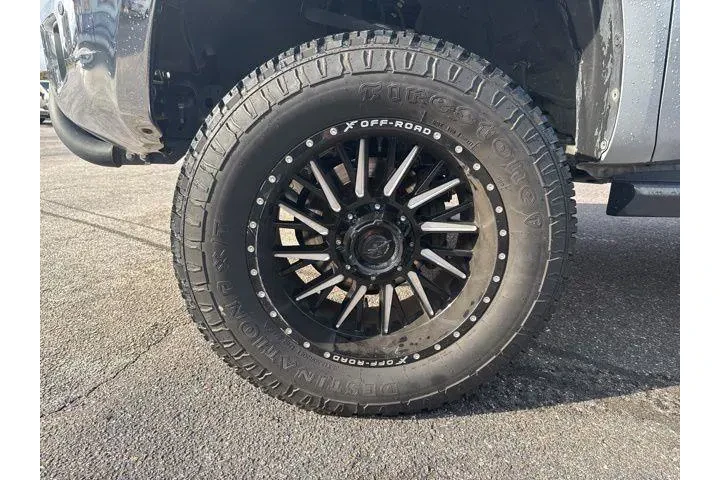 $37598 : Toyota Tundra 2020 4x4 Limit image 3