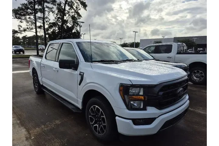 $33206 : Ford F-150 2023 4x2 XL 4dr S image 2