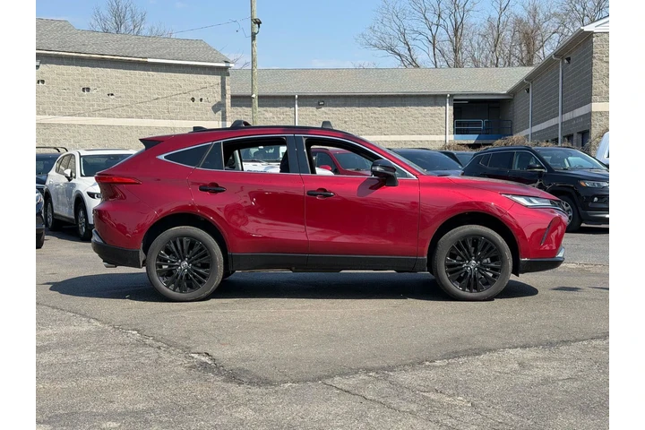 $36798 : Toyota Venza 2024 AWD LE 4dr image 8