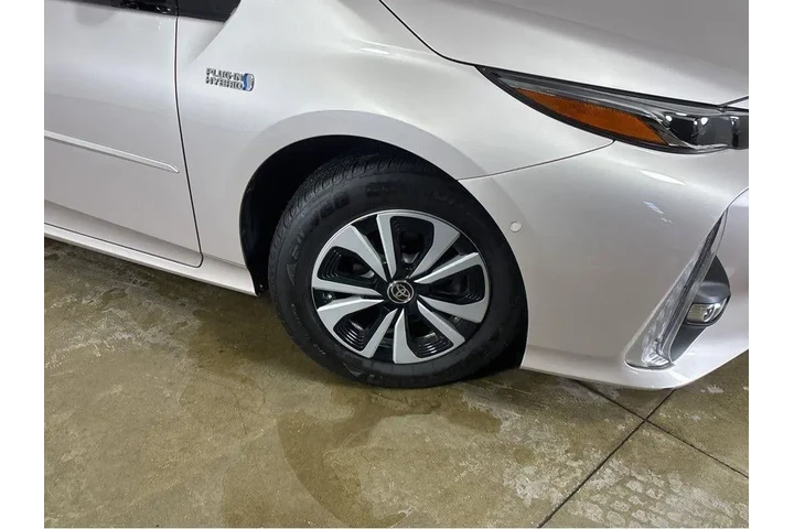 $25000 : Silver Certified2019 Prius Ad image 9