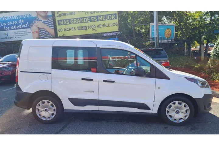 $15999 : 2017 Transit Connect image 5