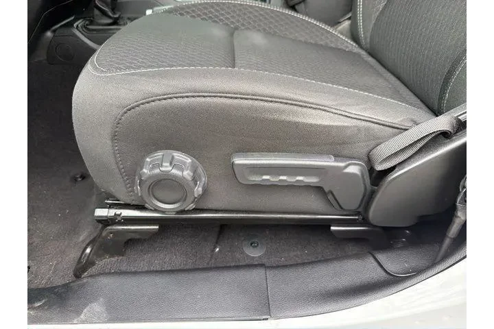 $31642 : Jeep Wrangler Unlimited 2021 image 9