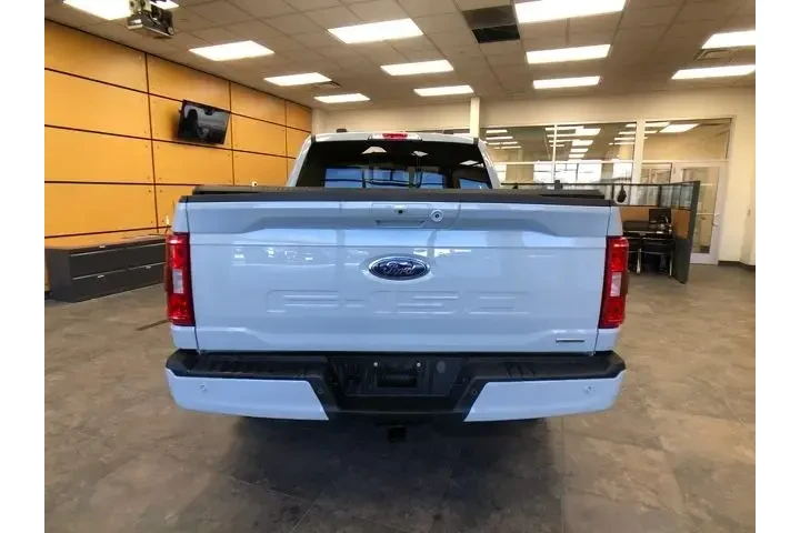 $38050 : Ford F-150 2023 4x4 XLT 4dr image 6