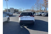 $26402 : Toyota RAV4 2024 XLE 4dr SUV thumbnail