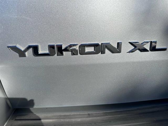 $15695 : 2014 GMC Yukon XL SLT image 9