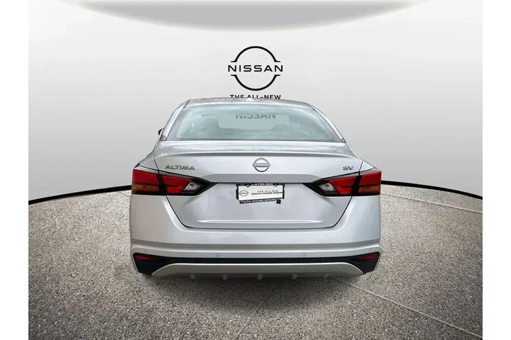 $18785 : Nissan Altima 2024 2.5 SV 4d image 6