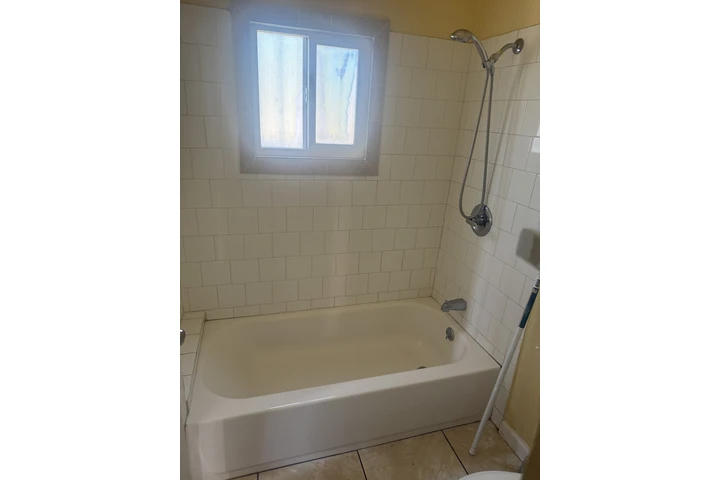 $1900 : Se Renta Casa image 4