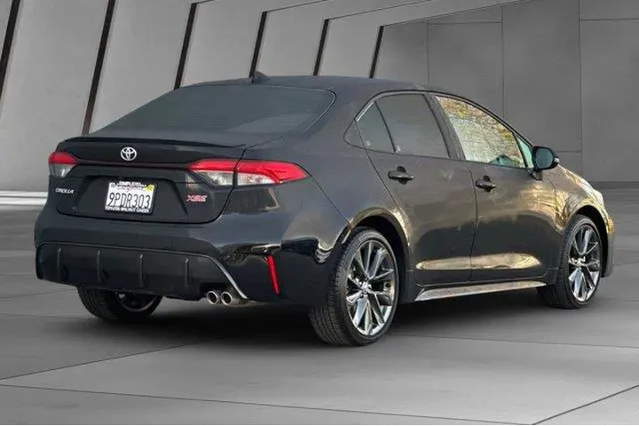 $25500 : Toyota Corolla 2024 XSE 4dr image 4