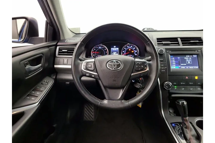 $17998 : Toyota Camry 2017 SE 4dr Sed image 10