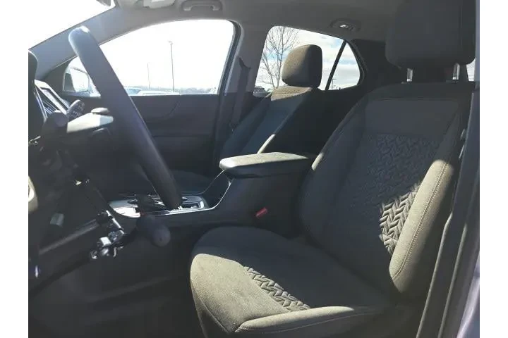 $22000 : Chevrolet Equinox 2022 4x4 L image 9