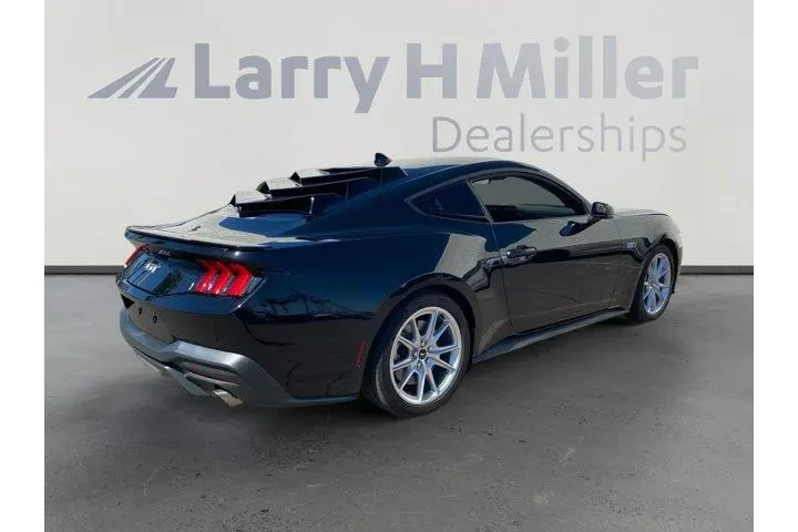 Ford Mustang 2024 GT 2dr Fas image 5