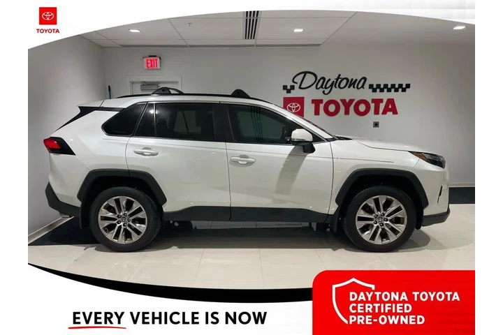 $32000 : Toyota RAV4 2024 XLE Premium image 3