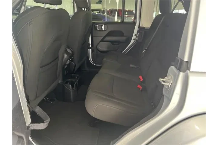 $32566 : Jeep Wrangler 2023 4x4 Sahar image 10