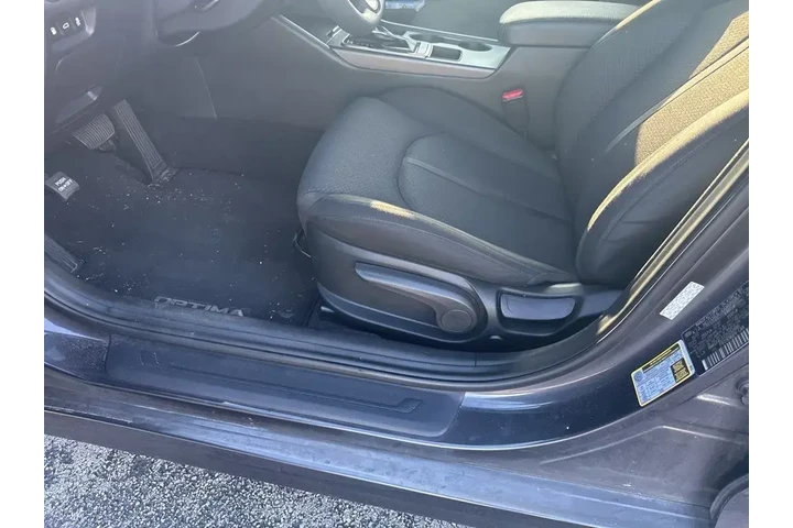 $10996 : Kia Optima 2018 LX 4dr Sedan image 4