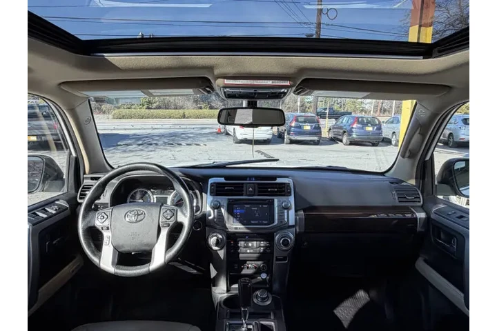 2019 4Runner Limited image 7