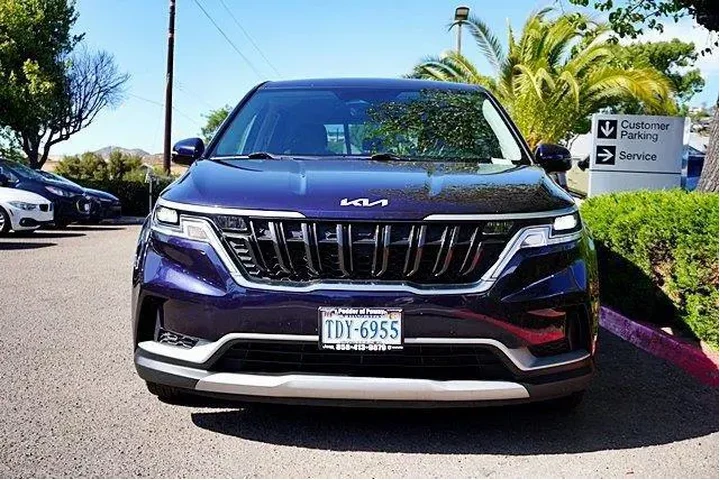 $27832 : Kia Carnival 2024 LX 4dr Min image 5