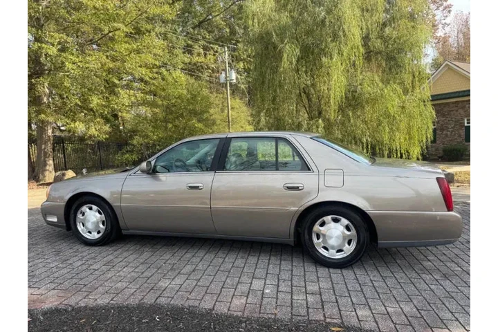 $4500 : 2001 DeVille image 10