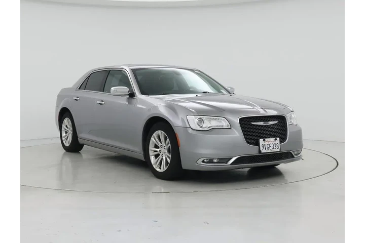 $15998 : Chrysler 300 2017 C 4dr Seda image 1