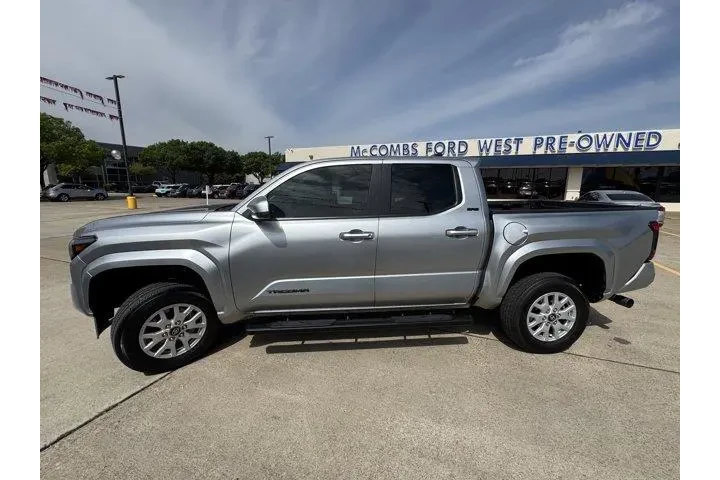 $36112 : Toyota Tacoma 2025 4x2 SR5 4 image 7