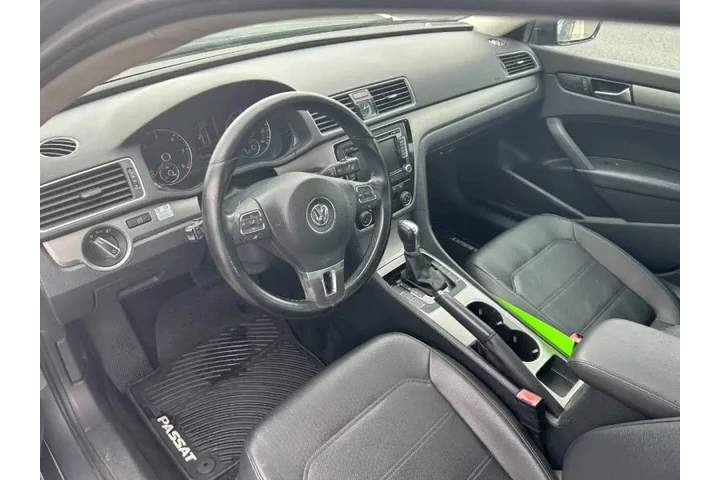 $7995 : 2014 Passat 2.0L TDI SE image 10