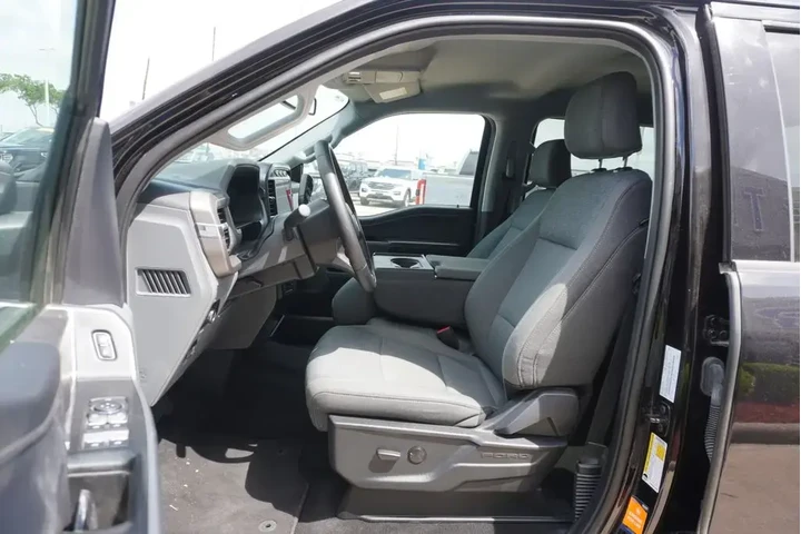 $39988 : Ford F-150 2024 4x2 XLT 4dr image 7