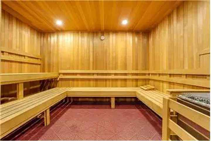 $1658 : Rental property with 1 bedro image 2