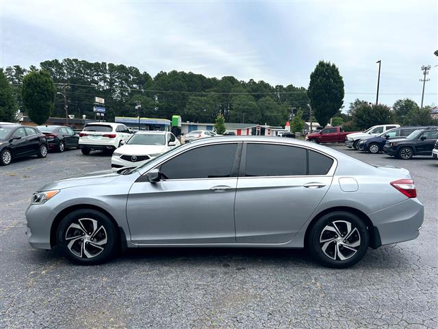 2017 Accord LX Sedan CVT image 4