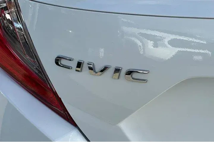$19300 : Honda Civic 2020 Sport 4dr S image 8