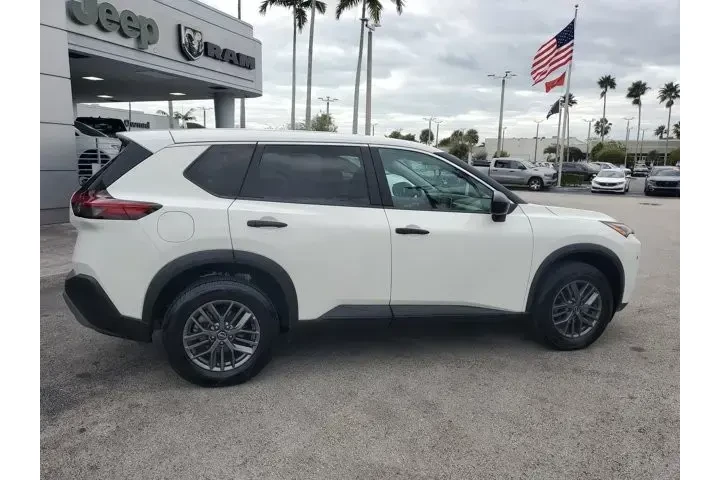 $18995 : Nissan Rogue 2023 AWD S 4dr image 8