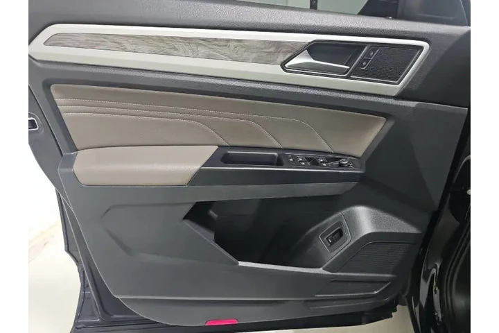 2021 Atlas Cross Sport SE 4Mo image 10