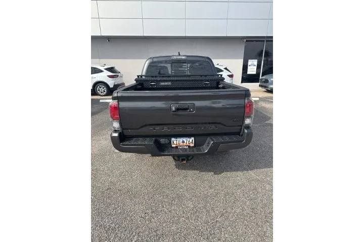 $34325 : Toyota Tacoma 2021 4x4 TRD S image 6