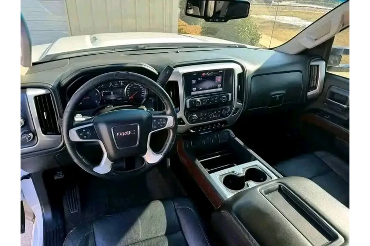 $25000 : GMC 2020 Sierra image 4