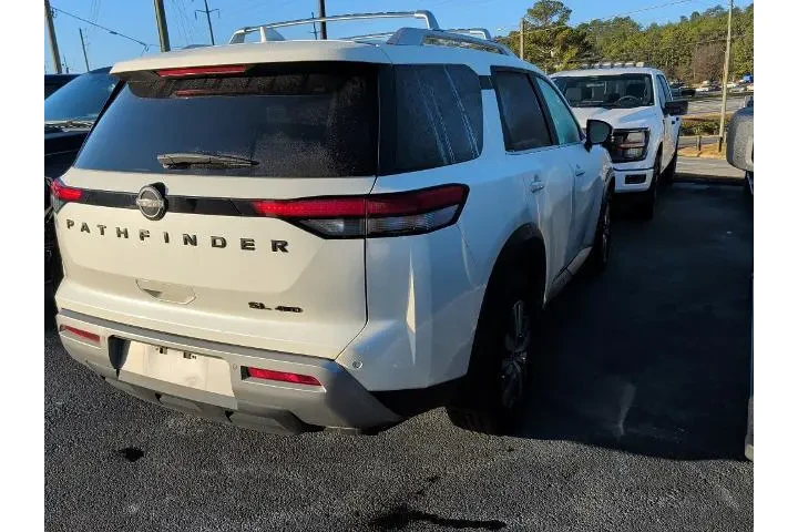 $31502 : Nissan Pathfinder 2023 AWD S image 3
