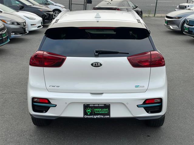 $22800 : Used 2021 Niro EV EX Premium image 6