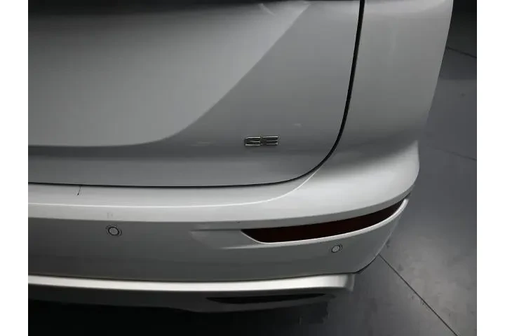 Mitsubishi Outlander 2023 SE image 5