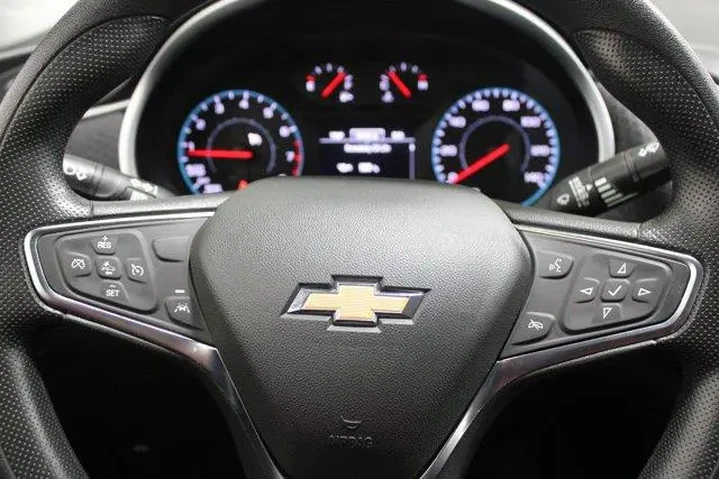 $21988 : Chevrolet Malibu 2024 LT 4dr image 7