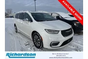 Chrysler Pacifica Hybrid 202 en Detroit