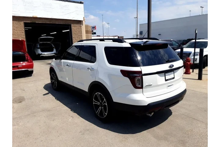 $11990 : 2013 Explorer Sport image 8