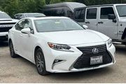 $13816 : Lexus ES 300h 2017 4dr Sedan thumbnail