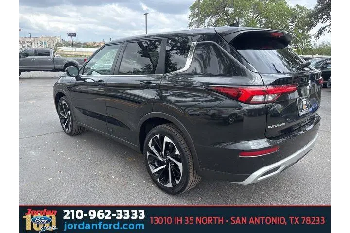 $22498 : Mitsubishi Outlander 2023 AW image 5