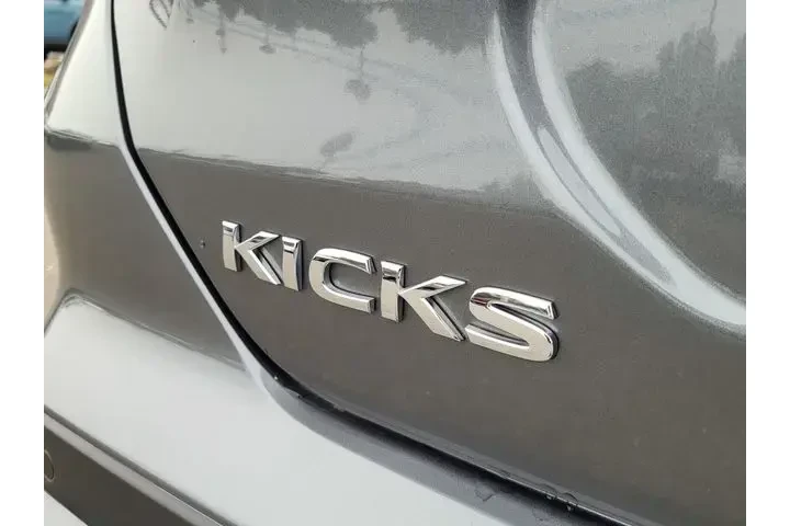 $16821 : Nissan Kicks 2021 SV 4dr Cro image 8