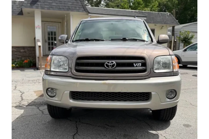 2002 Sequoia SR5 image 10