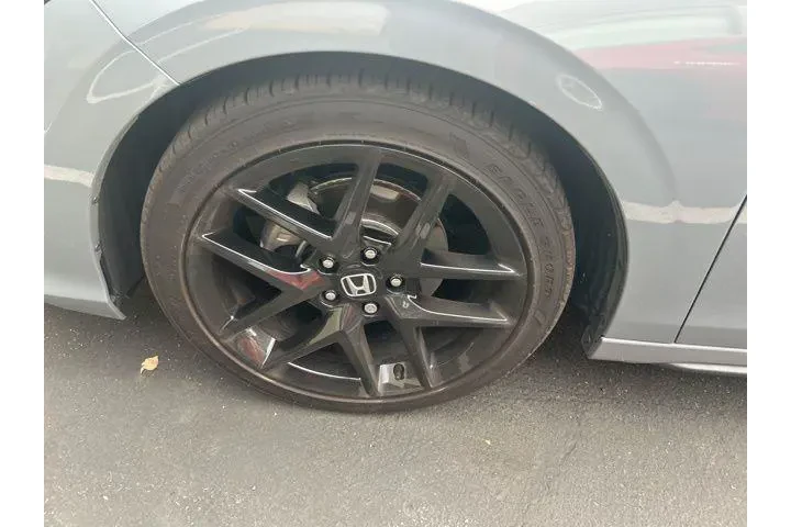 $32999 : Honda Civic 2025 Sport 4dr H image 4